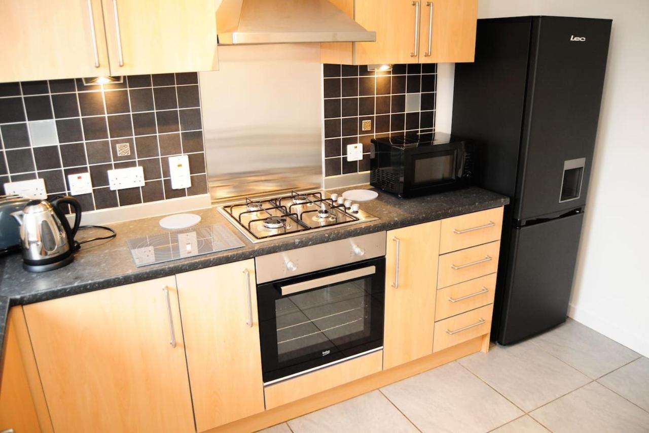 New Glasgow Family Home - Private Parking Εξωτερικό φωτογραφία